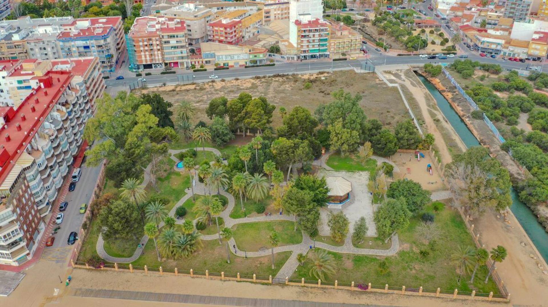 For sale - 2 Bedroom 2 Bathroom Apartment in Torrevieja - El Acequión - Los Náufragos  - Alicante