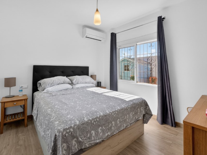For sale - 3 Bedroom 2 Bathroom Villa in Torrevieja - Costa Blanca  - Alicante