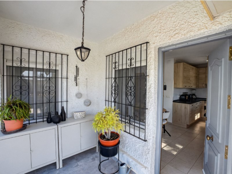 For sale - 3 Bedroom 2 Bathroom Villa in Torrevieja - Costa Blanca  - Alicante