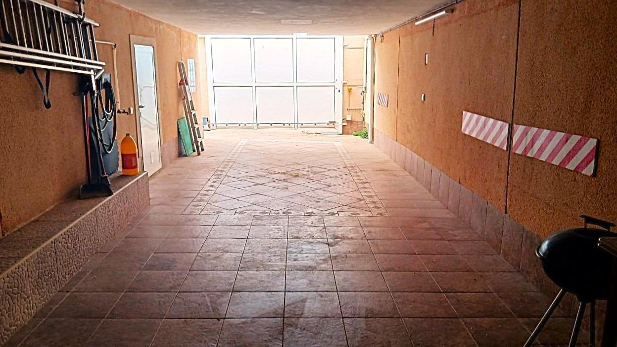 For sale - 6 Bedroom 2 Bathroom Town House in Orihuela Costa - Los Almendros-la Florida  - Alicante
