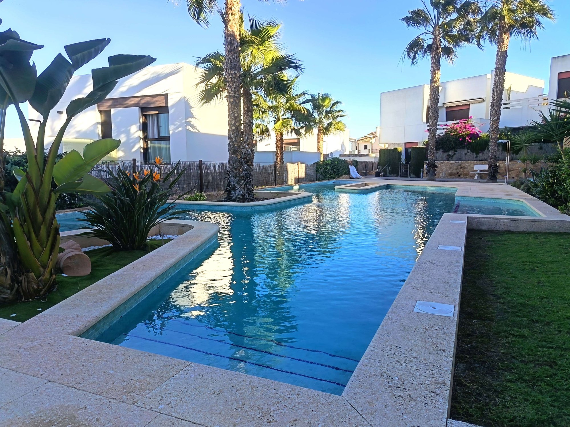 For sale - 2 Bedroom 2 Bathroom Apartment in Algorfa - Inland  - Alicante