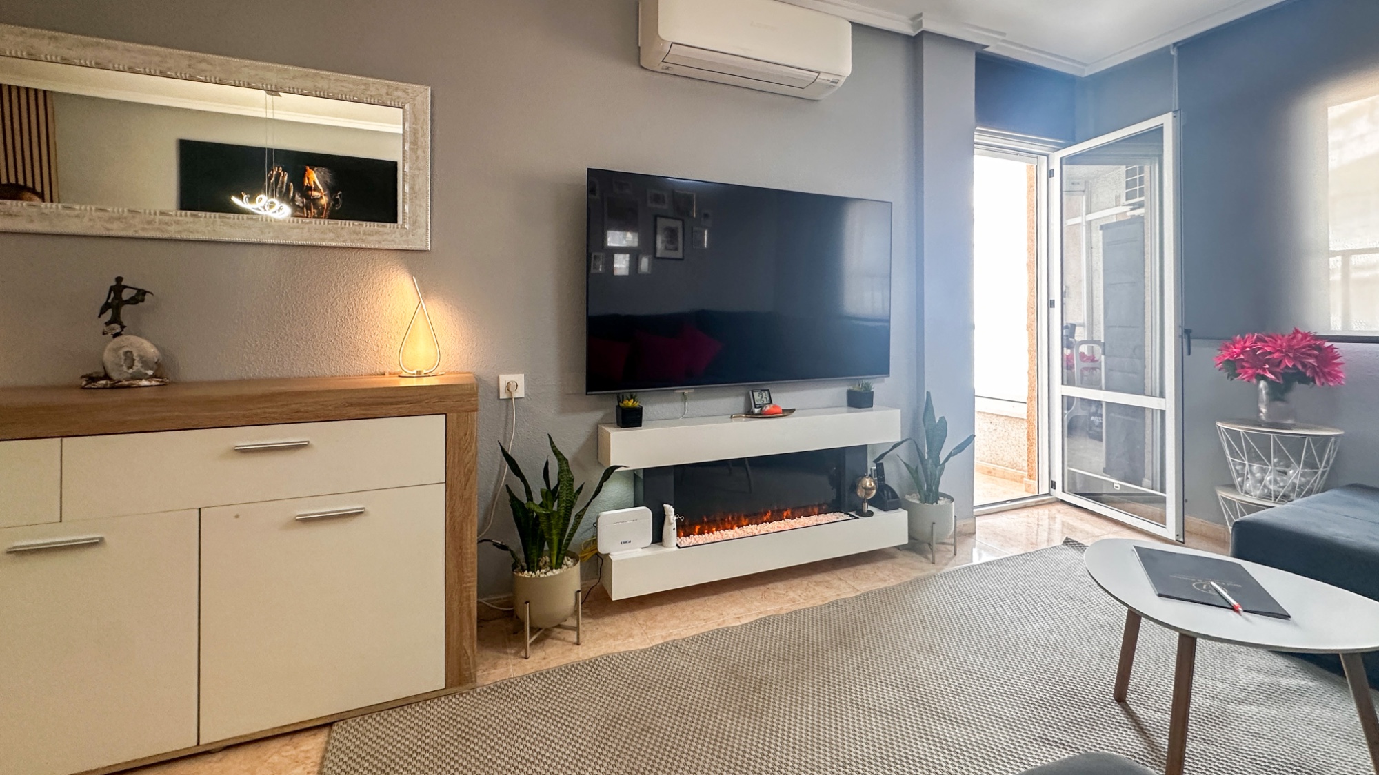 For sale - 3 Bedroom 2 Bathroom Apartment in Torrevieja - Costa Blanca  - Alicante