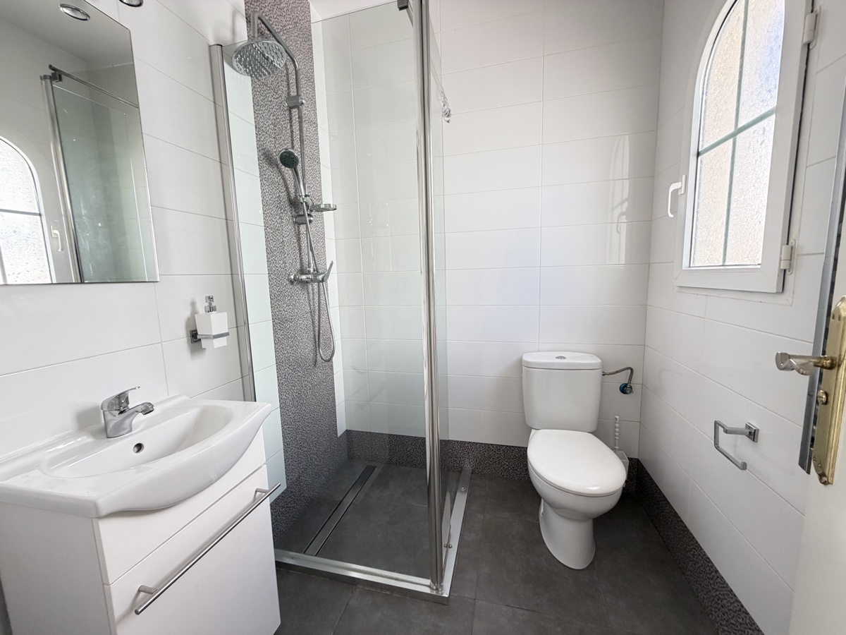 For sale - 2 Bedroom 3 Bathroom Villa in Las Ramblas Golf - Inland  - Alicante