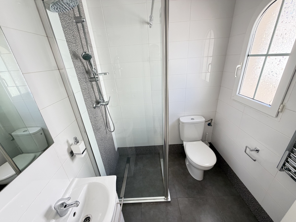 For sale - 2 Bedroom 3 Bathroom Villa in Las Ramblas Golf - Inland  - Alicante