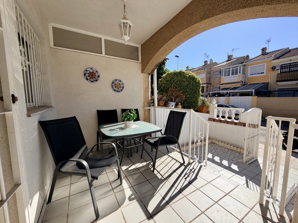 For sale - 2 Bedroom 1 Bathroom apartment in Torrevieja - Costa Blanca  - Alicante