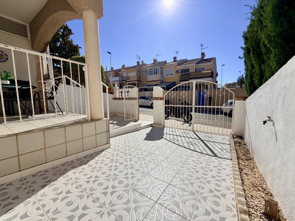 For sale - 2 Bedroom 1 Bathroom apartment in Torrevieja - Costa Blanca  - Alicante