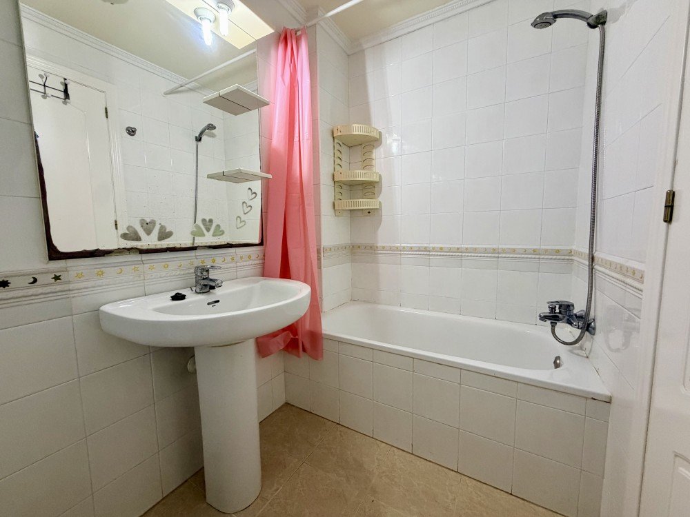 For sale - 2 Bedroom 1 Bathroom apartment in Torrevieja - Costa Blanca  - Alicante