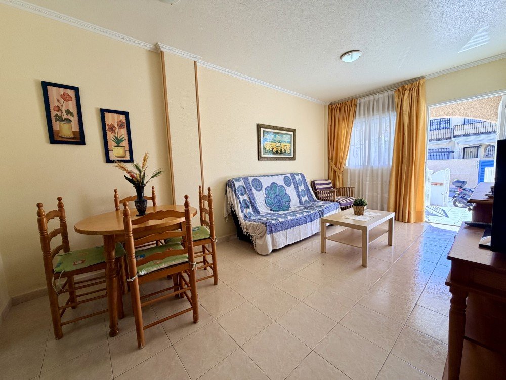 For sale - 2 Bedroom 1 Bathroom apartment in Torrevieja - Costa Blanca  - Alicante