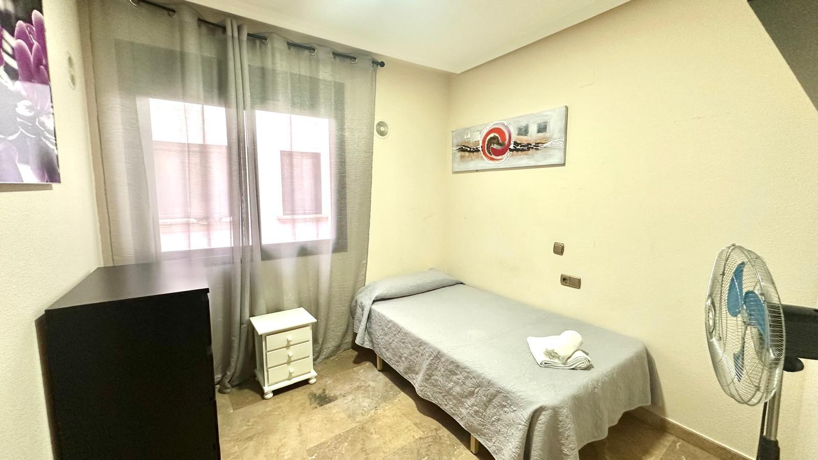 For sale - 3 Bedroom 2 Bathroom Apartment in Torrevieja - Torrevieja  - Alicante