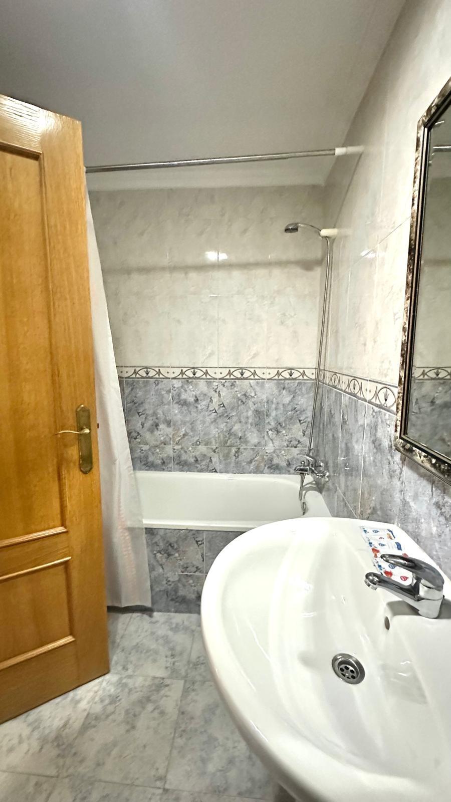 For sale - 3 Bedroom 2 Bathroom Apartment in Torrevieja - Torrevieja  - Alicante