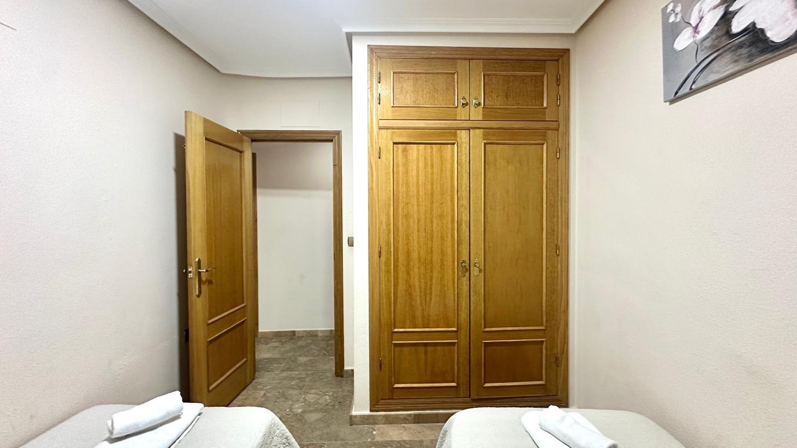 For sale - 3 Bedroom 2 Bathroom Apartment in Torrevieja - Torrevieja  - Alicante