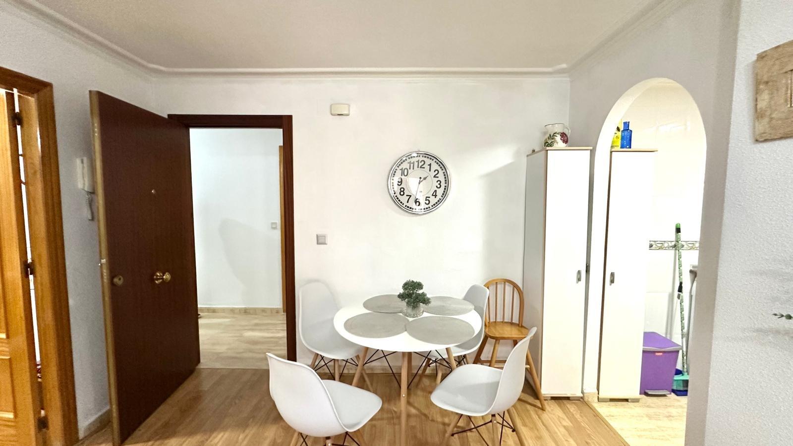 For sale - 2 Bedroom 1 Bathroom Apartment in Torrevieja - Acequion  - Alicante