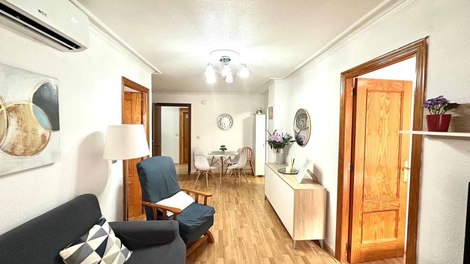 For sale - 2 Bedroom 1 Bathroom Apartment in Torrevieja - Acequion  - Alicante