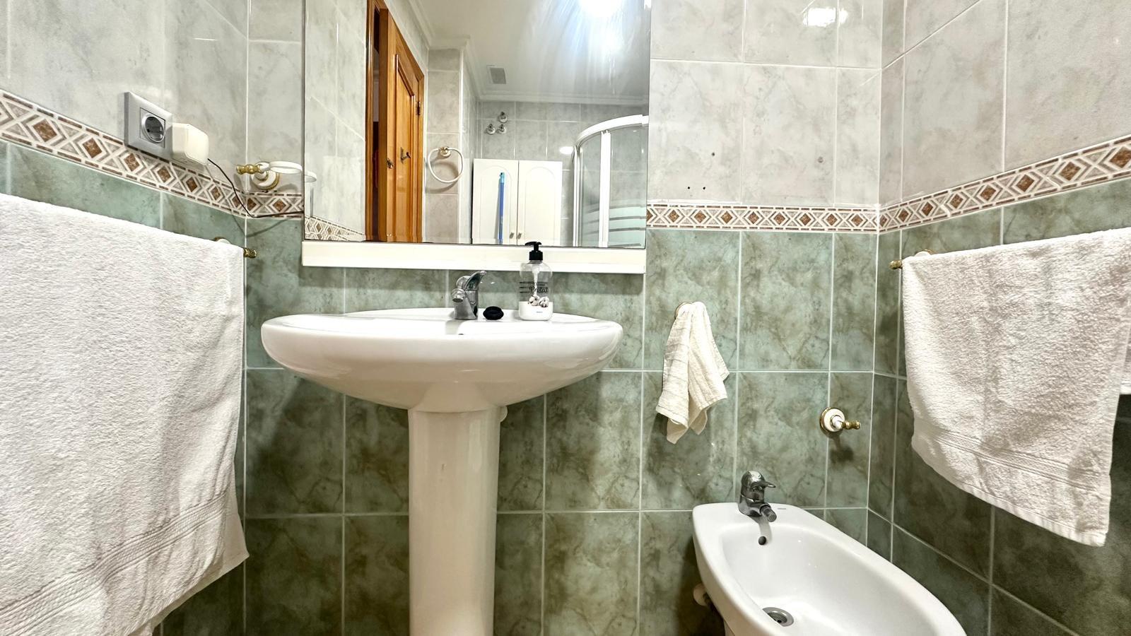 For sale - 2 Bedroom 1 Bathroom Apartment in Torrevieja - Acequion  - Alicante