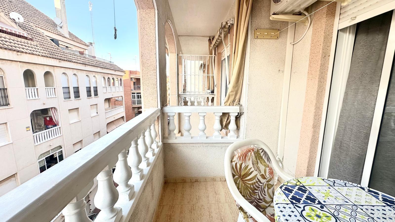 For sale - 2 Bedroom 1 Bathroom Apartment in Torrevieja - Acequion  - Alicante
