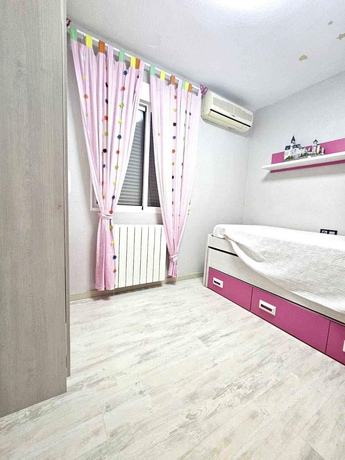 For sale - 6 Bedroom 2 Bathroom Town House in Orihuela Costa - Los Almendros-la Florida  - Alicante