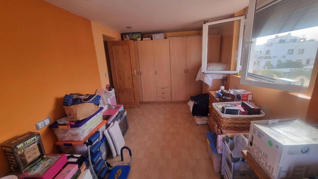For sale - 6 Bedroom 2 Bathroom Town House in Orihuela Costa - Los Almendros-la Florida  - Alicante