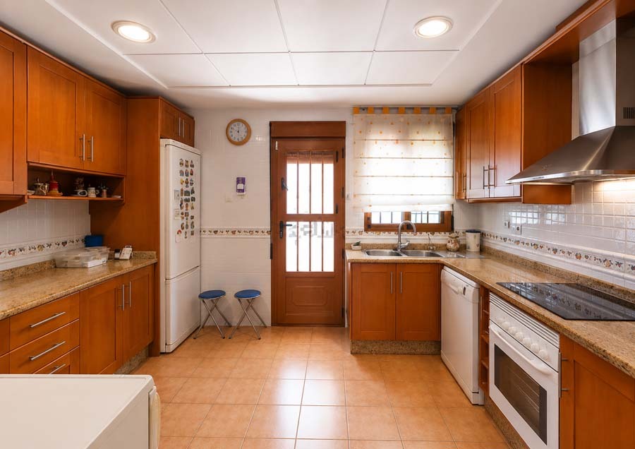 For sale - 3 Bedroom 2 Bathroom Semi Detached in Orihuela Costa - Costa Blanca  - Alicante