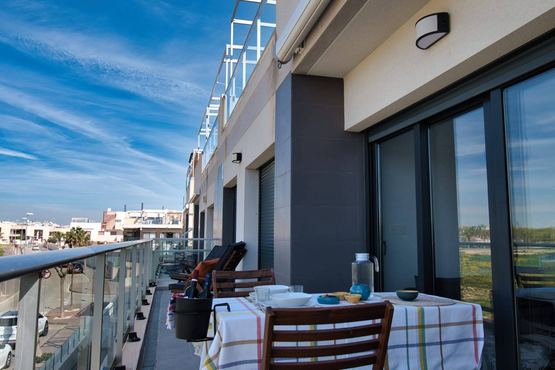 For sale - 2 Bedroom 2 Bathroom Penthouse in Pilar de La Horadada - Pueblo Latino  - Alicante