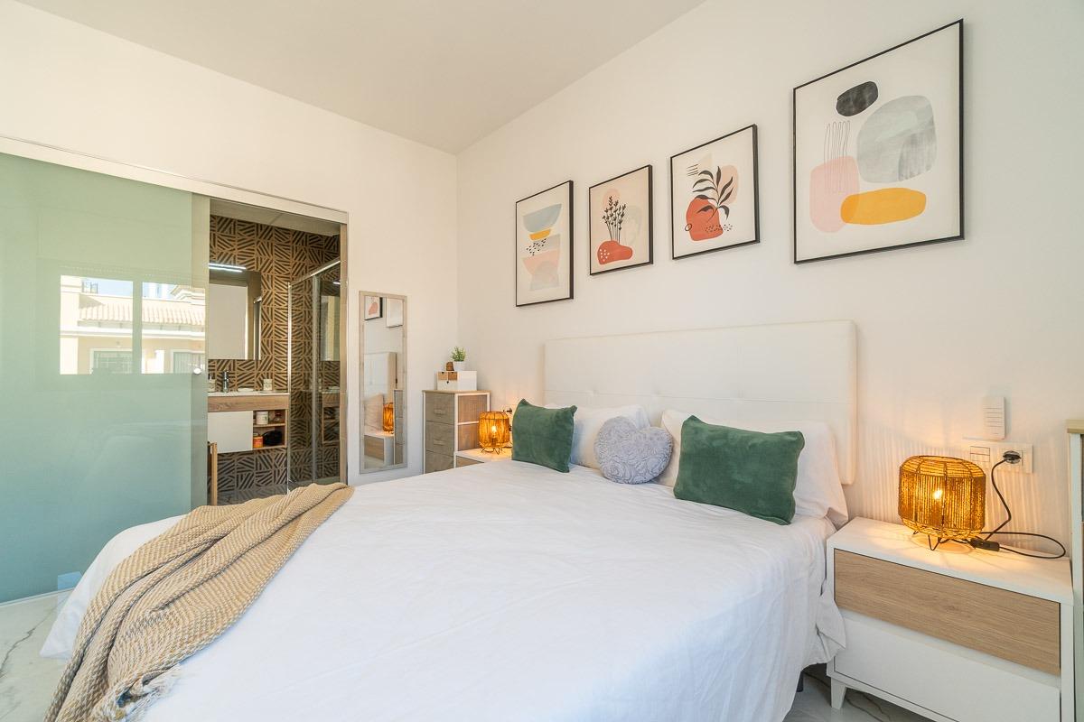 For sale - 2 Bedroom 2 Bathroom Terraced house in Villamartin - Villamartin  - Alicante
