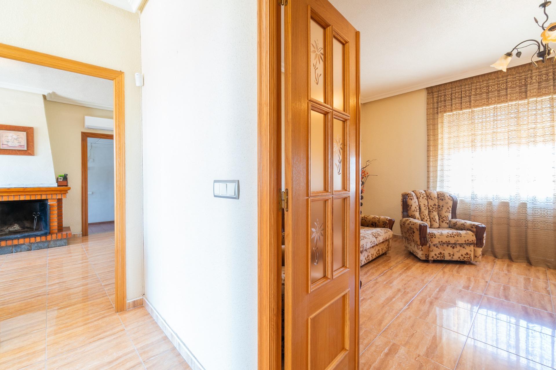 For sale - 3 Bedroom 2 Bathroom house in Torremendo - Torremendo  - Alicante