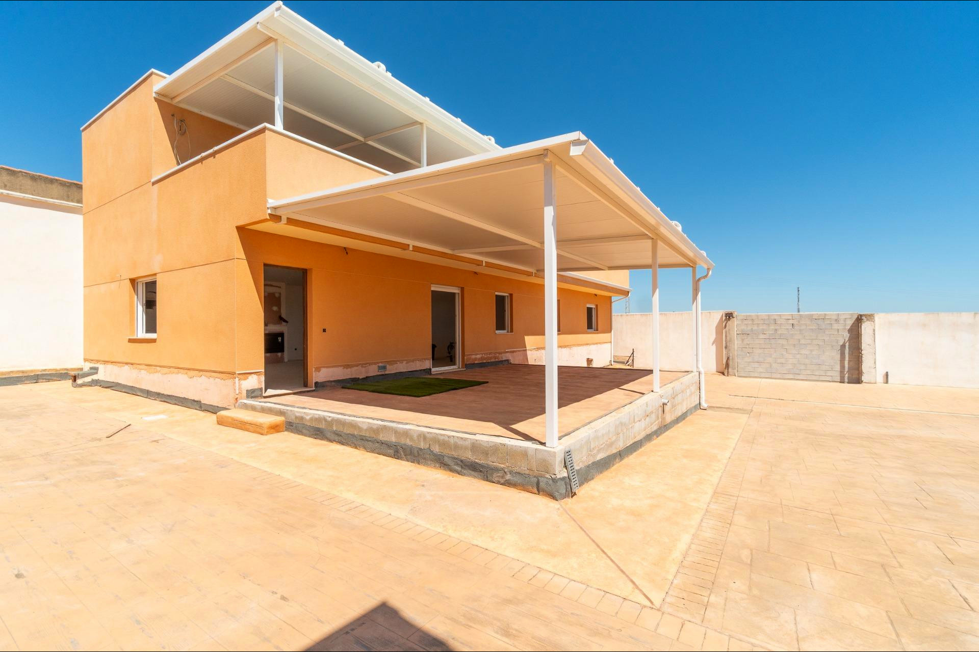 For sale - 3 Bedroom 2 Bathroom Villa in San Miguel de Salinas - Torremendo  - Alicante
