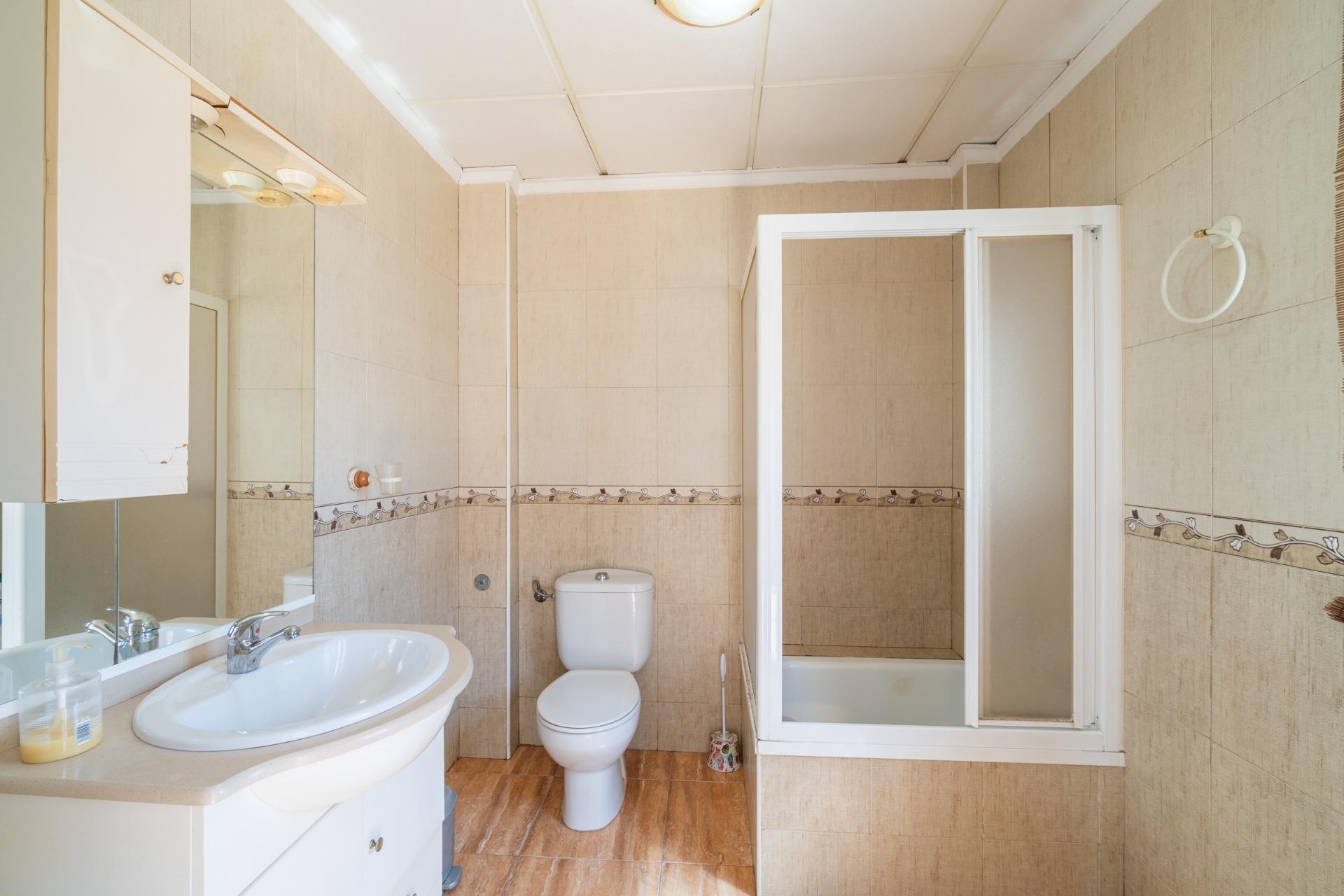 For sale - 3 Bedroom 2 Bathroom Villa in San Miguel de Salinas - Torremendo  - Alicante