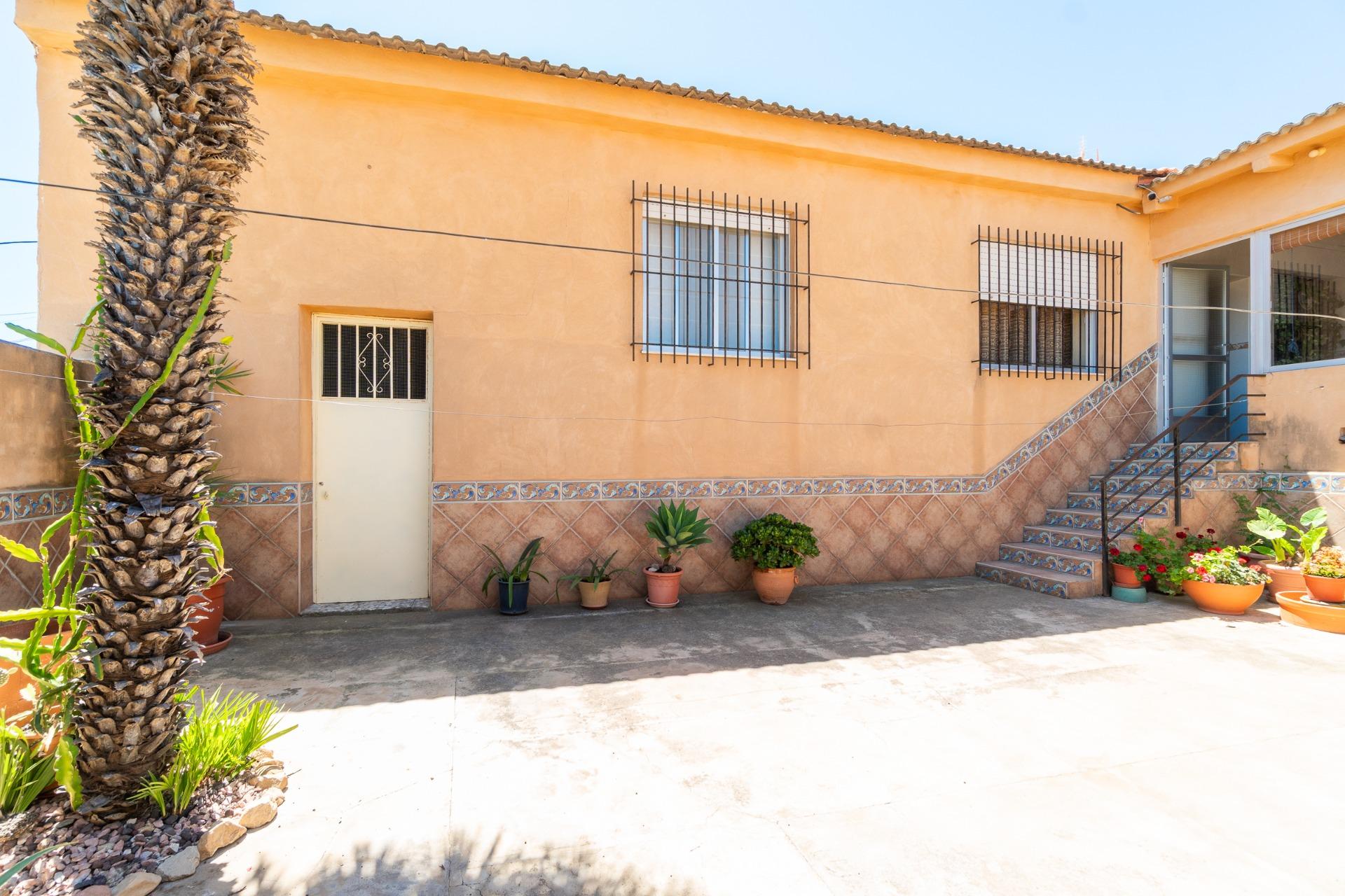 For sale - 3 Bedroom 2 Bathroom Villa in San Miguel de Salinas - Torremendo  - Alicante