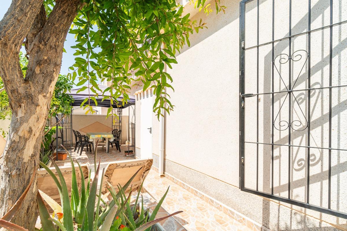 For sale - 2 Bedroom 2 Bathroom Town house in Playa Flamenca  - Playa Flamenca  - Alicante