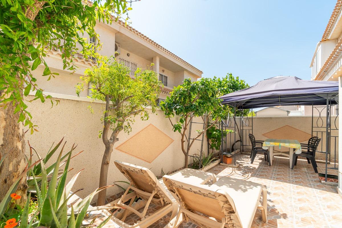 For sale - 2 Bedroom 2 Bathroom Town house in Playa Flamenca  - Playa Flamenca  - Alicante