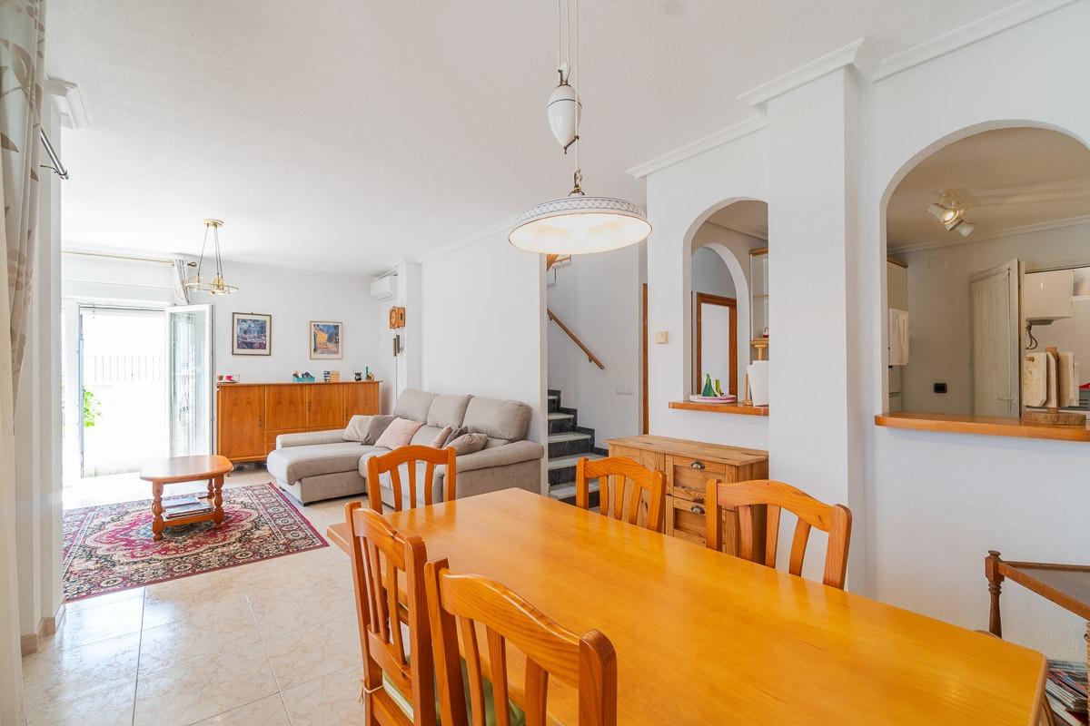 For sale - 2 Bedroom 2 Bathroom Town house in Playa Flamenca  - Playa Flamenca  - Alicante