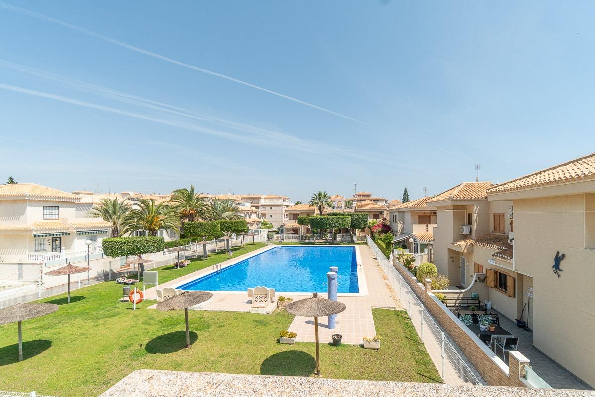 For sale - 2 Bedroom 2 Bathroom Town house in Playa Flamenca  - Playa Flamenca  - Alicante