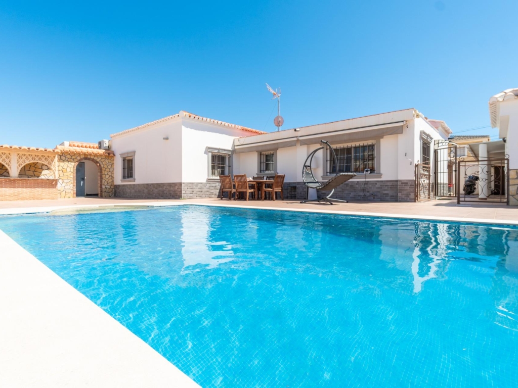 4 Bedroom 5 Bathroom Villa in Torrevieja