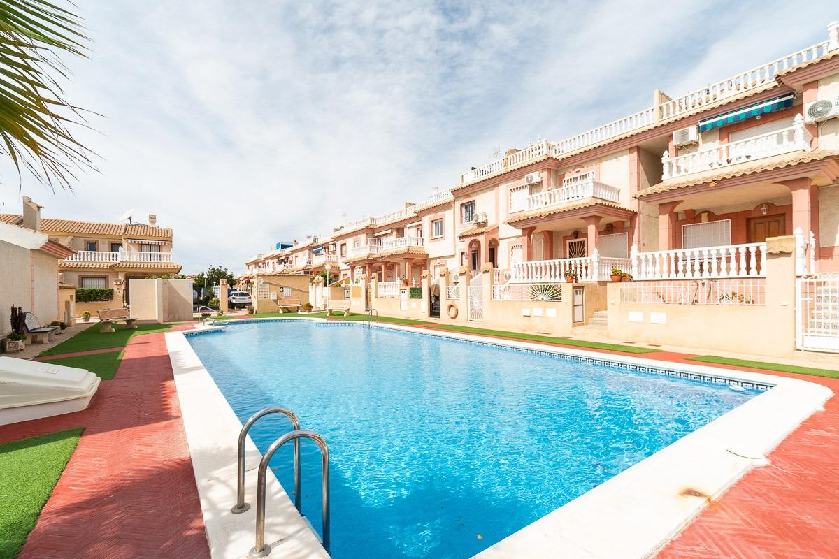 For sale - 3 Bedroom 1 Bathroom Semi in Playa Flamenca - Punta Prima  - Alicante