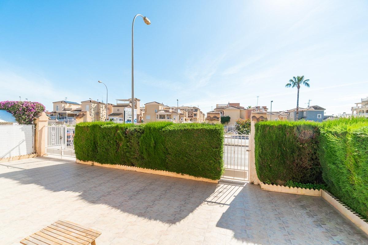 For sale - 3 Bedroom 1 Bathroom Semi in Playa Flamenca - Punta Prima  - Alicante