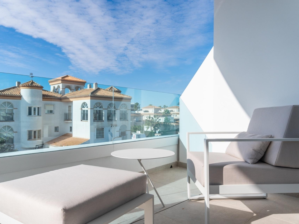 2 Bedroom 2 Bathroom Flat in Playa Flamenca