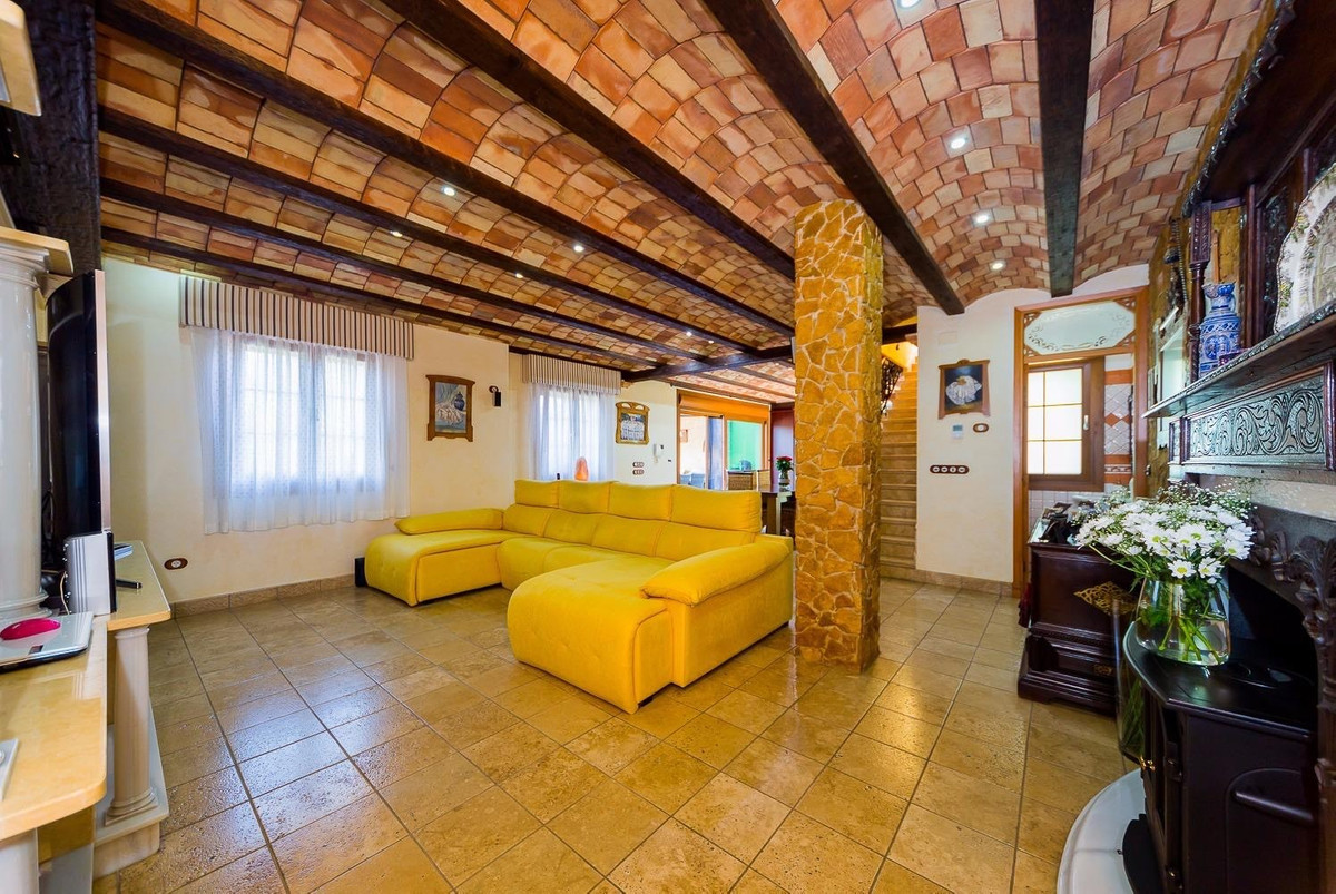For sale - 5 Bedroom 5 Bathroom House - Finca - Cortijo in Almoradi - Almoradi Centro  - Alicante