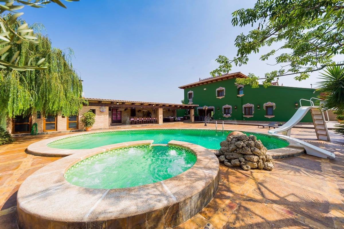 For sale - 5 Bedroom 5 Bathroom House - Finca - Cortijo in Almoradi - Almoradi Centro  - Alicante