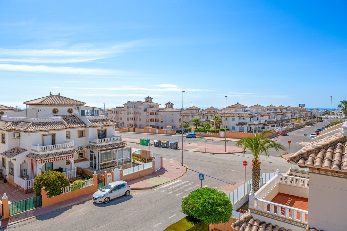 For sale - 2 Bedroom 2 Bathroom House - Quad in Orihuela - Lomas de Cabo Roig  - Alicante