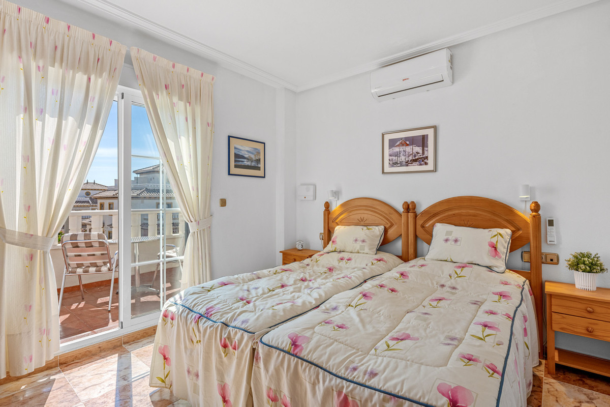 For sale - 2 Bedroom 2 Bathroom House - Quad in Orihuela - Lomas de Cabo Roig  - Alicante