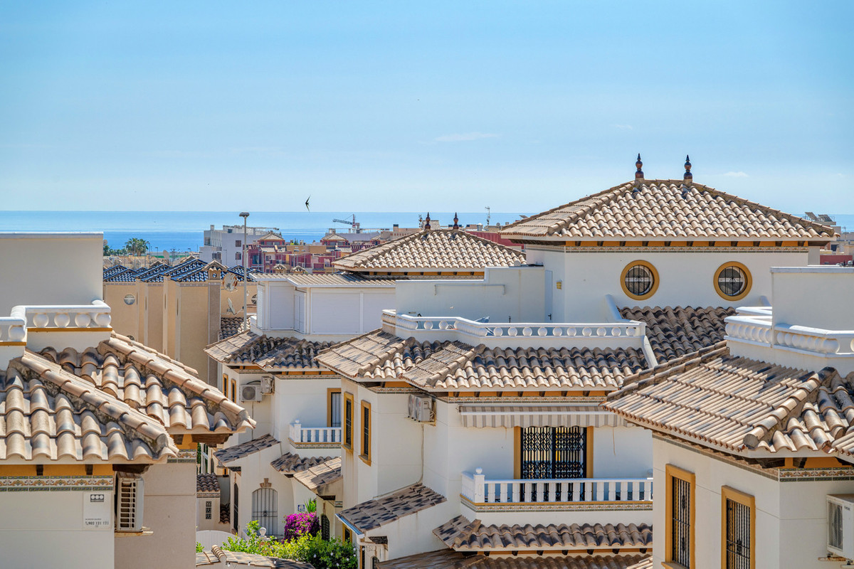 For sale - 2 Bedroom 2 Bathroom House - Quad in Orihuela - Lomas de Cabo Roig  - Alicante