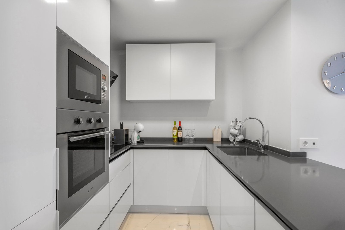 For sale - 2 Bedroom 2 Bathroom Middle Floor Apartment in Los Altos - Orihuela Costa  - Alicante
