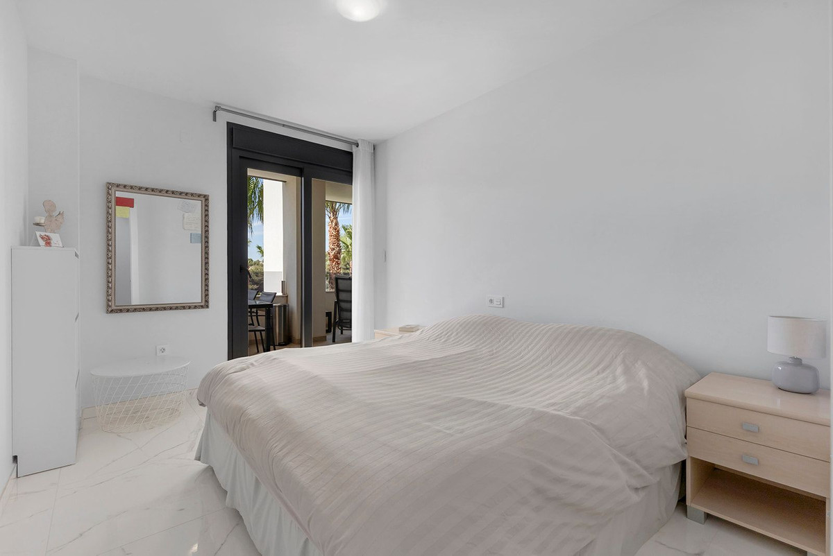 For sale - 2 Bedroom 2 Bathroom Middle Floor Apartment in Los Altos - Orihuela Costa  - Alicante
