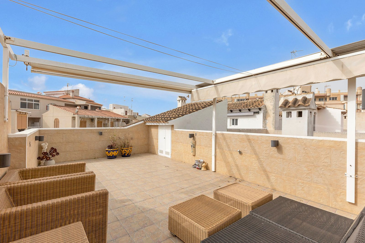 For sale - 4 Bedroom 2 Bathroom Apartment - Duplex in Torrevieja - Torrevieja Centro  - Alicante
