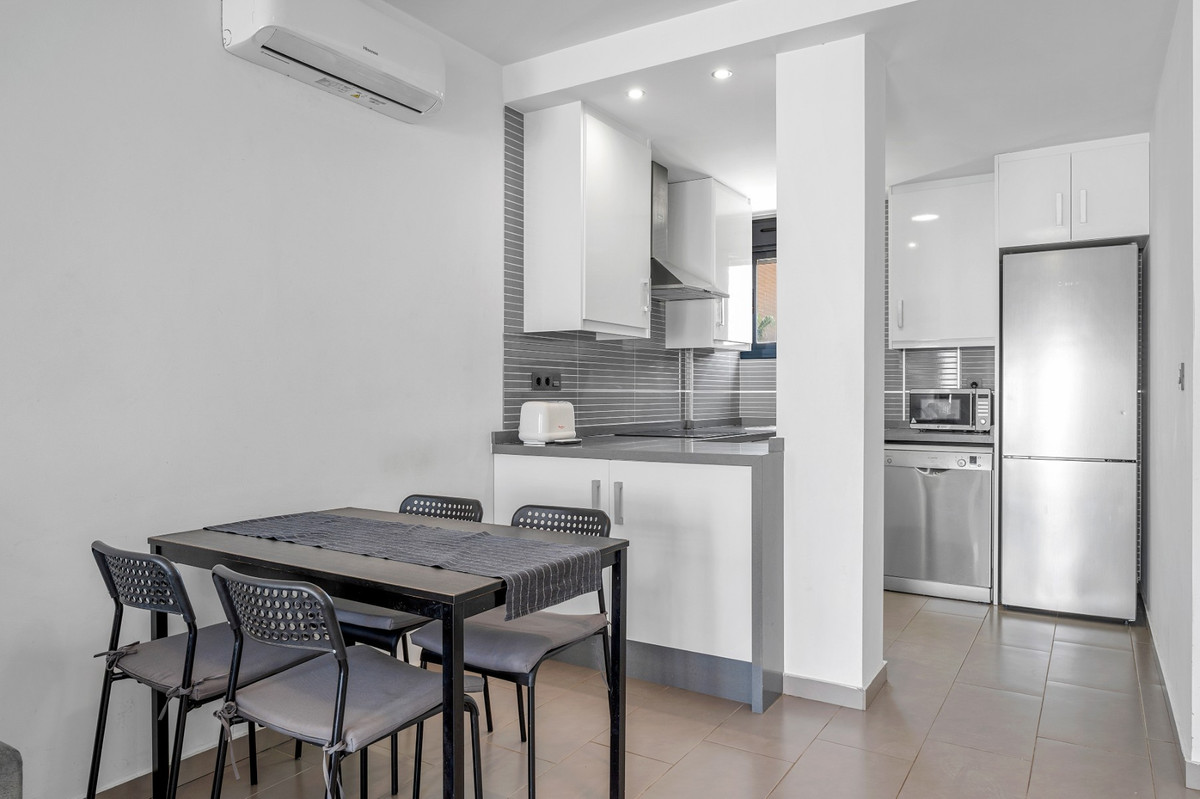 For sale - 2 Bedroom 2 Bathroom Apartment - Ground Floor Apartment in Orihuela - La Zenia  - Alicante