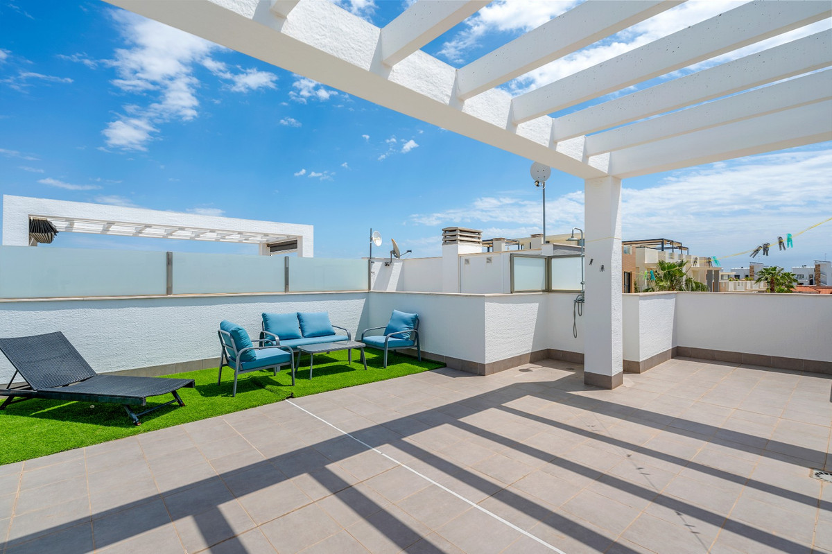 For sale - 2 Bedroom 2 Bathroom Apartment - Ground Floor Apartment in Orihuela - La Zenia  - Alicante