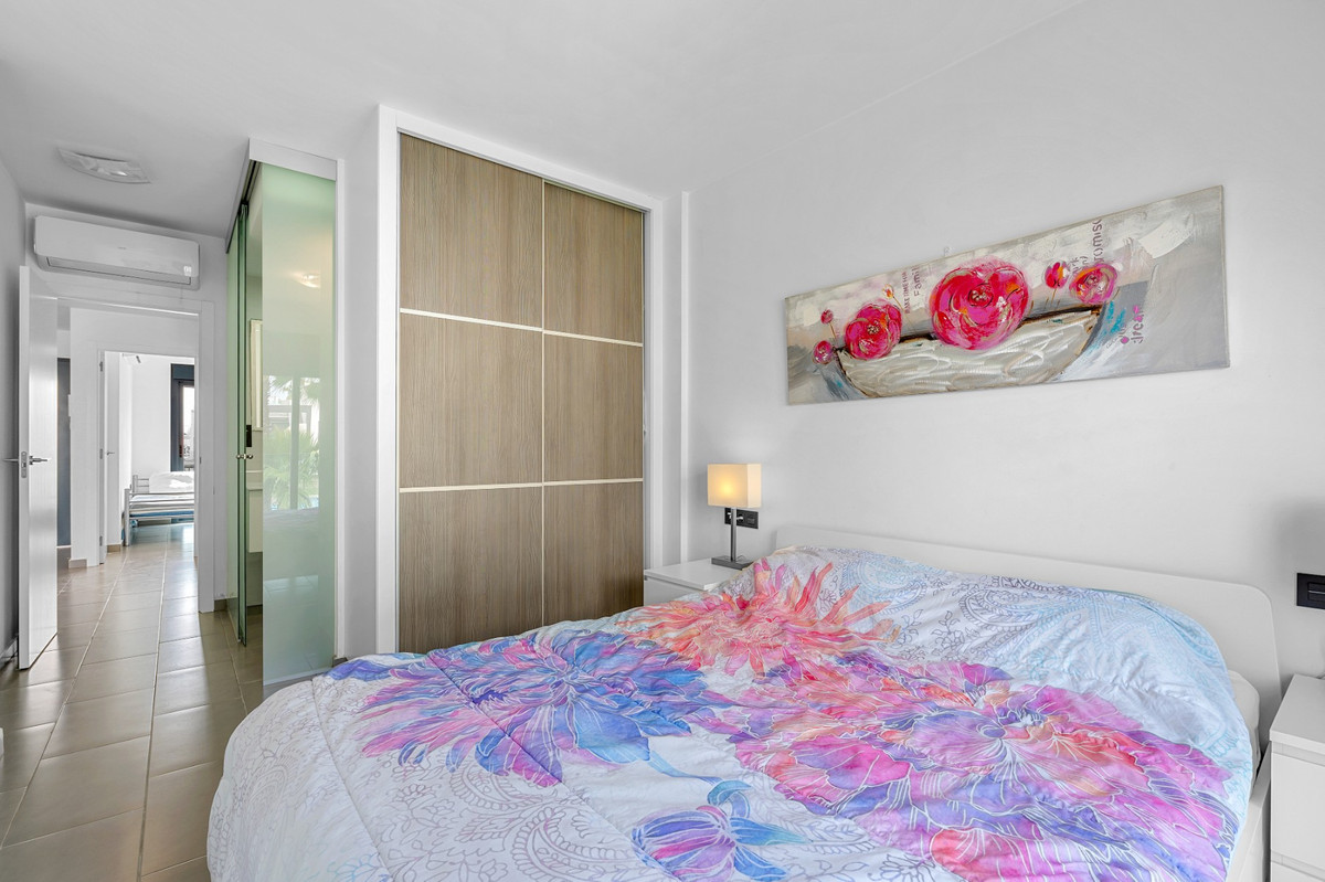 For sale - 2 Bedroom 2 Bathroom Apartment - Ground Floor Apartment in Orihuela - La Zenia  - Alicante