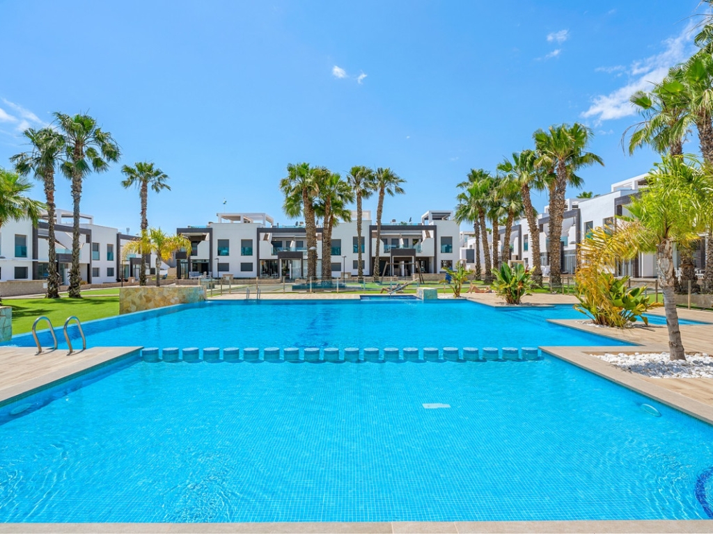 2 Bedroom 2 Bathroom Apartment - Ground Floor Apartment in Orihuela