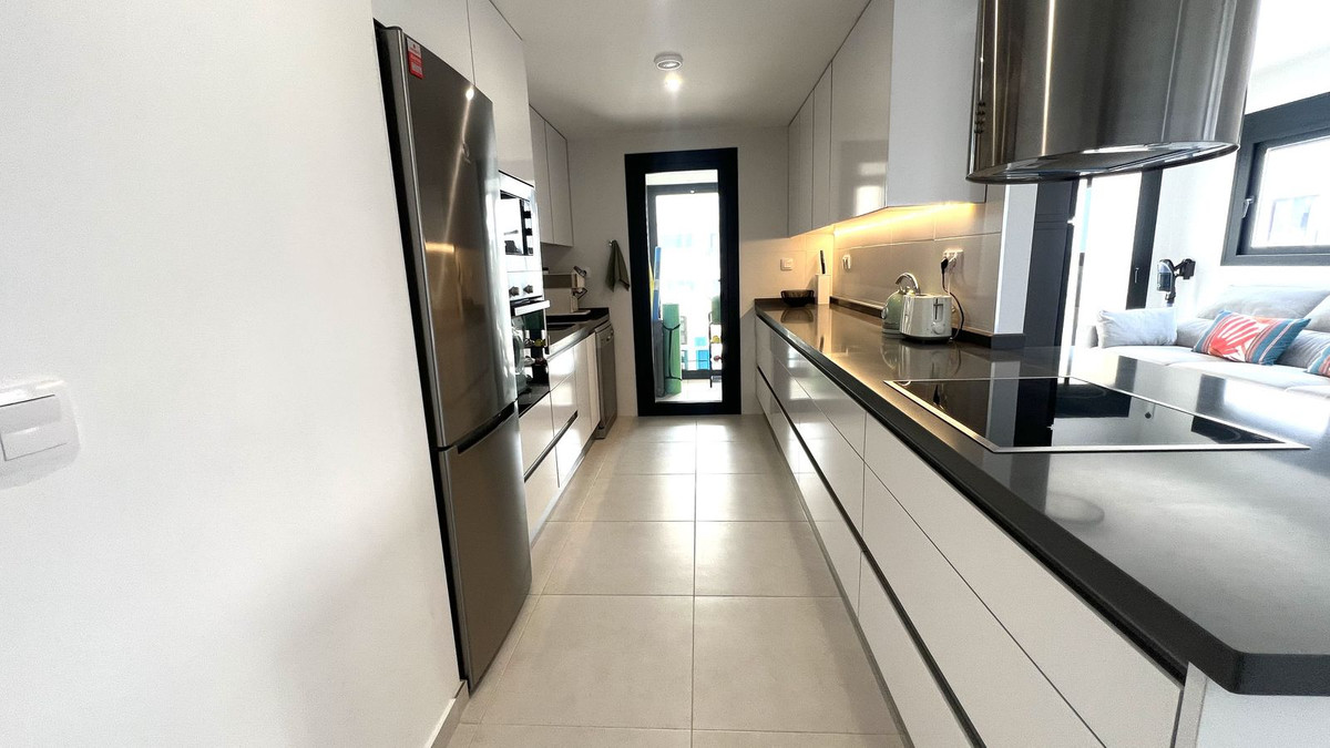 For sale - 3 Bedroom 2 Bathroom Apartment - Middle Floor Apartment in Orihuela - Villamartin  - Alicante