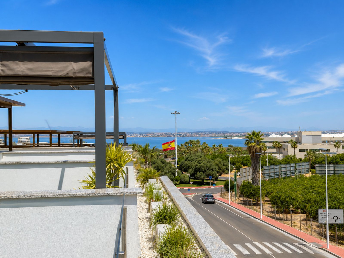 For sale - 3 Bedroom 3 Bathroom House - Townhouse in Orihuela - Los Balcones  - Alicante